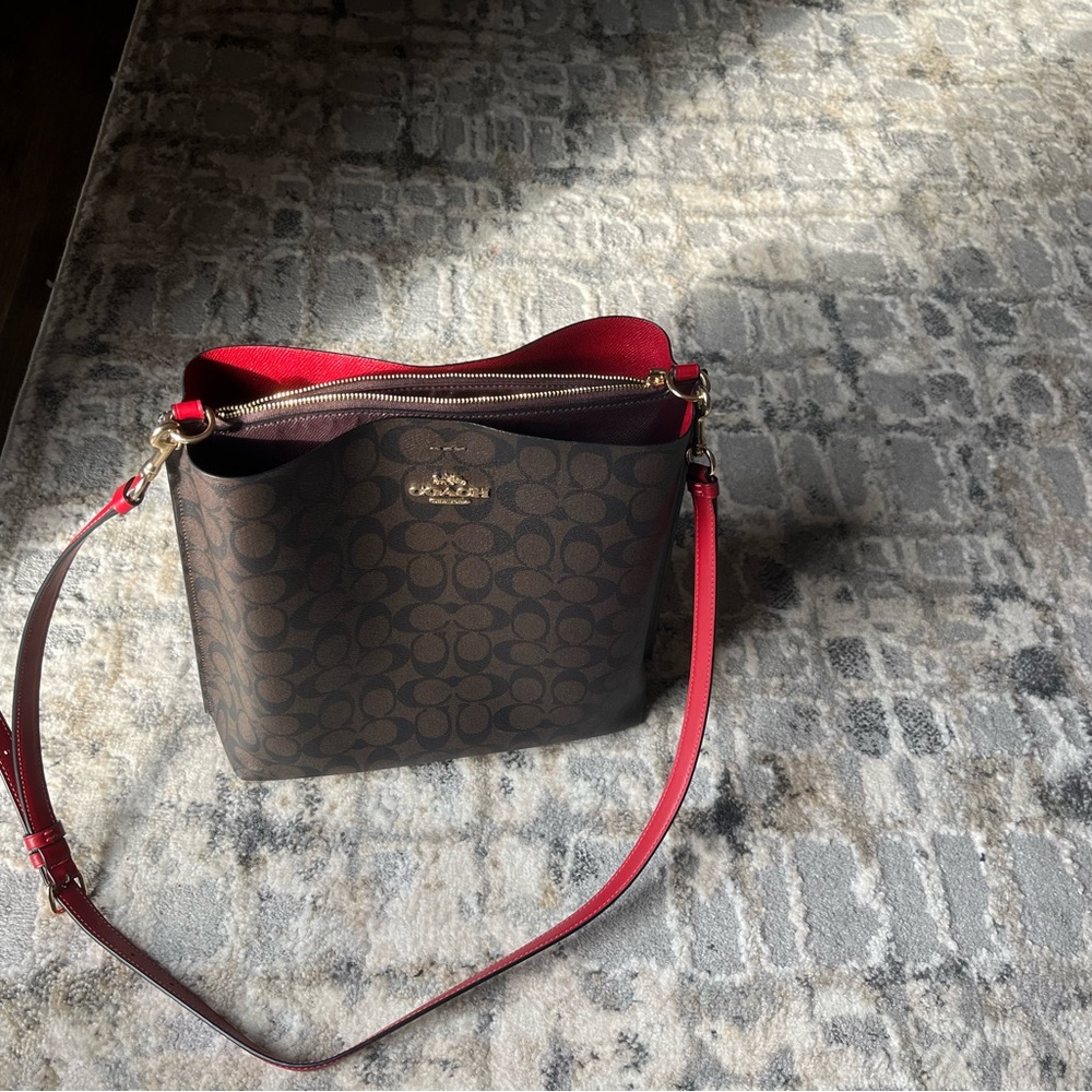 Coach - Mollie Bucket Bag Like NEW!